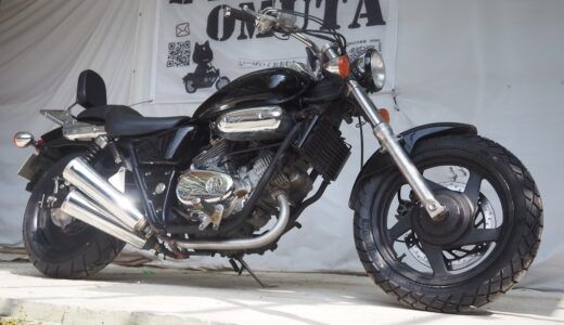 H129 HONDA VツインMagna250 ノーマル外装 ブラックメタリック 全塗装・整備済